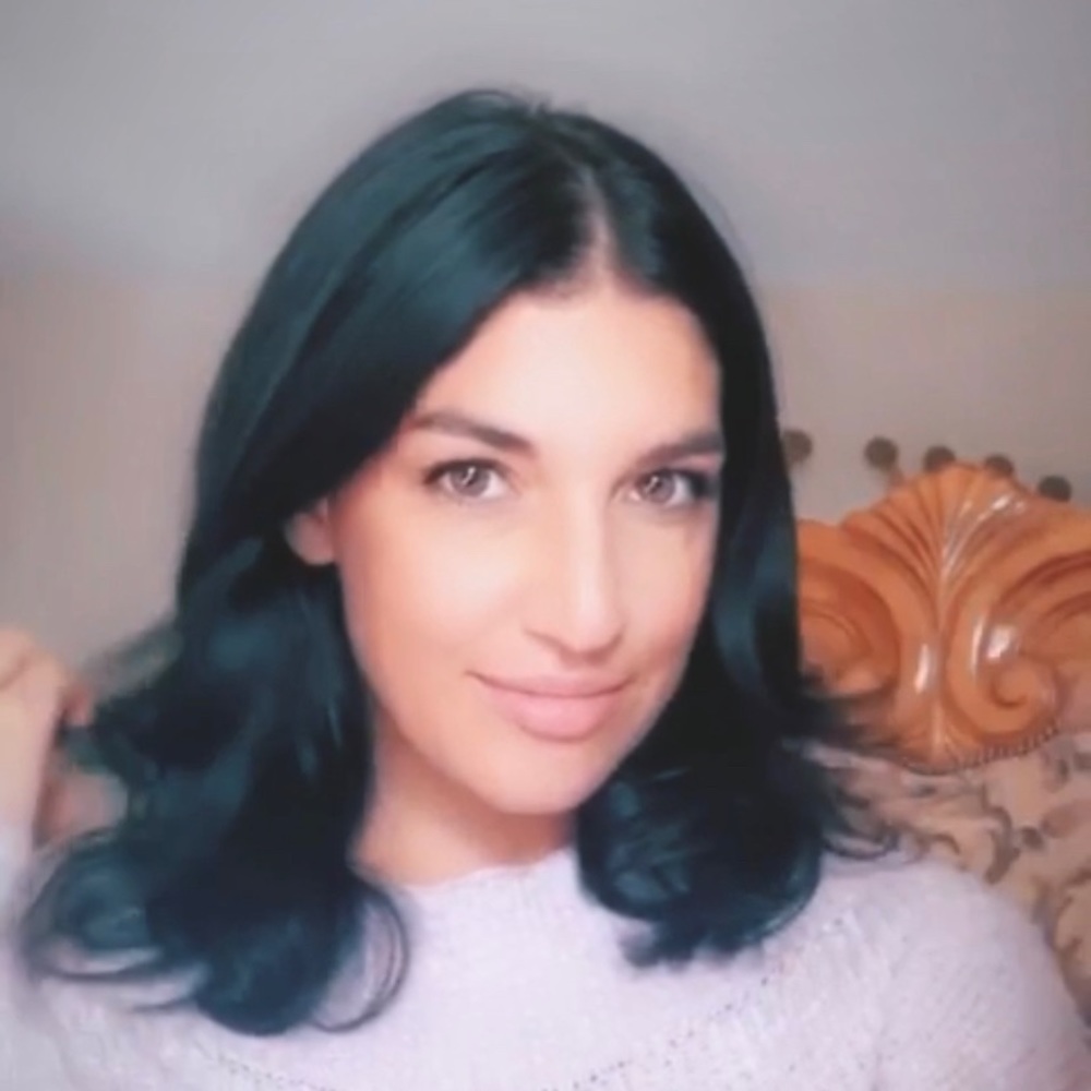 Meet your Posher, Stephanie